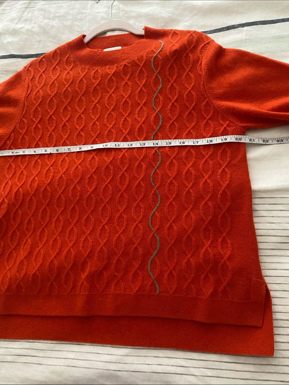 GUAUR Cashmere Cable Knit Short Sleeve Sweater in Bright Orange, Size Medium - Picture 9 of 12